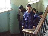 25 чеченцев, незаконно перешедших российско-грузинскую границу, проходили курс лечения в больнице N5 Тбилисского авиационного объединения 25 чеченцев, незаконно перешедших российско-грузинскую границу, проходили курс лечения в больнице N5 Тбилисского авиационного объединения