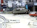 Пять человек погибли в результате попадания снаряда, выпущенного израильским танком в автомобиль палестинцев