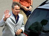 Тони Блэр встретил лидеров Европы в рубашке с обнаженными красотками Тони Блэр встретил лидеров Европы в рубашке с обнаженными красотками
