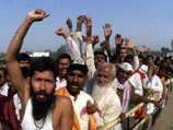 Индусские радикалы угрожают правительству массовыми акциями протеста