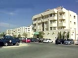 Неизвестный террорист обстрелял сегодня машину израильского вице-консула в Аммане Йорама Хавивиана, сообщил официальный источник министерства внутренних дел Иордании