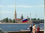 Петербуржцы будут наблюдать за происходящим на сцене с мостов, набережных и пляжа Петропавловской крепости