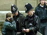 На улицах Лондона полиция теперь может обыскать любого