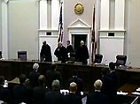В столице Флориды Таллахасси началось заседание верховного суда штата, от решения которого зависят результаты выборов президента США