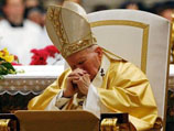 Папа Римский совершил вечернее пасхальное богослужение в соборе Cвятого Петра
