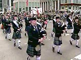 В этом году в традиционном параде шотландцев приняли участие 10 тыс. участников из 26 стран
