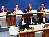 Милошевичу предъявлены обвинения в совершении 66 преступлений Милошевичу предъявлены обвинения в совершении 66 преступлений