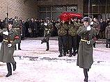 Сотрудники Федеральной службы безопасности России простились сегодня с полковником Ильей Стариновым, которого прозвали человеком- легендой 20 века