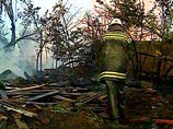 Горение бытовых отходов происходит на глубине 1,5-2 метра, что приводит к образованию большого количества дыма Горение бытовых отходов происходит на глубине 1,5-2 метра, что приводит к образованию большого количества дыма
