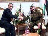 Встреча госсекретаря США Колина Пауэлла и главы Палестины Ясира Арафата состоялась в штаб-квартире главы Палестины в Рамаллахе