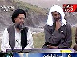 Из фрагментов пленки, которые продемонстрировал телеканал, только на одном присутствовал бен Ладен, сидящий вместе с аль-Завахири