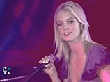 Бритни Спирс открыла в Токио выставку Barbie Award 2002 