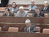 Как сообщает ИТАР-ТАСС, комиссия по регламенту будет рекомендовать сенаторам прекратить полномочия ряда членов Совета Федерации