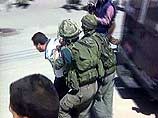 По сообщениям палестинских источников, в столкновении был убит еще один палестинский боевик, двое других задержаны