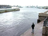 Причалы морского порта расширяются, аэропорт "Пулково" благоустраивается, вокзалы ремонтируются, строятся кольцевая дорога и гостиницы Причалы морского порта расширяются, аэропорт "Пулково" благоустраивается, вокзалы ремонтируются, строятся кольцевая дорога и гостиницы