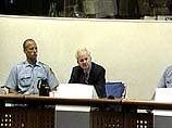Слободан Милошевич обвиняет Гаагский трибунал в своем бесправии