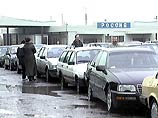 Перегонщики подержанных автомобилей создали огромные пробки на польско-российской границе Перегонщики подержанных автомобилей создали огромные пробки на польско-российской границе