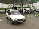 Глава ЮКОСа сказал, что "через пять лет независимыми останутся одна или две крупнейшие российские компании, остальные будут куплены западными нефтяными компаниями" Глава ЮКОСа сказал, что "через пять лет независимыми останутся одна или две крупнейшие российские компании, остальные будут куплены западными нефтяными компаниями"