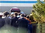Спецрейс с телом генерала Лебедя прибыл из Красноярска в Москву Спецрейс с телом генерала Лебедя прибыл из Красноярска в Москву