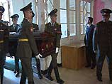 Генерал Александр Лебедь похоронен на Новодевичьем кладбище Москвы