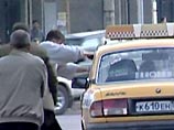 Террорист был застрелен, а ребенок с тремя ножевыми и одним пулевым ранением доставлен в больницу в тяжелейшем состоянии Террорист был застрелен, а ребенок с тремя ножевыми и одним пулевым ранением доставлен в больницу в тяжелейшем состоянии