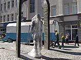 В Москве открыт памятник Булату Окуджаве