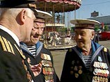 По случаю Дня Победы во всех регионах России проходят торжественные мероприятия