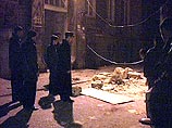 Непосредственно от травм, полученных во время землетрясения, произошедшего в Азербайджане поздно вечером в субботу, погибли три человека. Об этом сообщил министр здравоохранения страны Али Инсанов, выступая по государственному телевидению