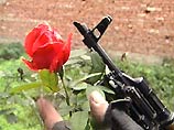 Около 2400 военнослужащих Минобороны погибли в Чечне с начала октября 1999 года Около 2400 военнослужащих Минобороны погибли в Чечне с начала октября 1999 года