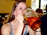 В России наблюдается тенденция вытеснения легкими напитками крепкоалкогольной группы