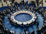Около 14:30 по московскому времени президент России Владимир Путин и главы государств-членов НАТО поставили свои подписи под Римской декларацией - документом о создании Совета Россия-НАТО