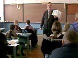 Российские старшеклассники загружены учебой больше, чем их родители работой