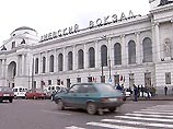 Специалисты не обнаружили взрывчатых веществ в подозрительном ящике, найденном в среду днем на Киевском вокзале Москвы