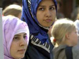 Каноны ислама категорически требуют, чтобы мусульманки покрывали голову