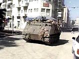 Около 100 танков окружили резиденцию Арафата