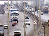 На 83-м километре Московской кольцевой автодороги обнаружен плакат с надписью "Смерть жидам" На 83-м километре Московской кольцевой автодороги обнаружен плакат с надписью "Смерть жидам"