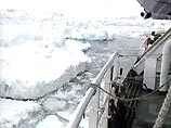 Судно, на борту которого находится 107 россиян, попало в ледяной плен Антарктиды