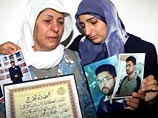 Родители палестинцев-камикадзе празднуют гибель своих детей