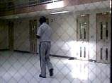 Заключенные сняли шокирующее видео о преступлениях надзирателей