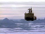 Германское судно "Магдалена Ольдендорф", застрялось во льдах Антарктиды