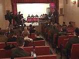 На процессе по делу Дмитрия Холодова, сегодня весь день суд продолжал допрашивать десантников, обвиняемых в убийстве журналиста "МК". Утром выступал Константин Мирзаянц, который, по версии следствия передал Дмитрию Холодову дипломат с бомбой На процессе по делу Дмитрия Холодова, сегодня весь день суд продолжал допрашивать десантников, обвиняемых в убийстве журналиста "МК". Утром выступал Константин Мирзаянц, который, по версии следствия передал Дмитрию Холодову дипломат с бомбой