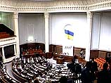 В парламенте Украины во вторник произошла потасовка между депутатами Степаном Хмарой и Владимиром Мойсиком