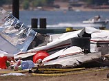 В США самолет упал на толпу отдыхающих в парке В США самолет упал на толпу отдыхающих в парке