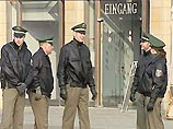 Германская полиция ведет розыск старушки, трижды ограбившей филиалы Сберегательной кассы Германская полиция ведет розыск старушки, трижды ограбившей филиалы Сберегательной кассы