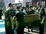 Путин на кладбище в Уфе почтил память погибших в авиакатастрофе