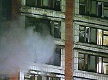 Загорелась комната, находящаяся на 15-ом этаже 17-этажного здания. Возгорание произошло в начале четвертого ночи. Проживающие в общежитии были частично эвакуированы