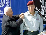 Израильский генерал Моше Яалон вступил в должность главы генштаба израильской армии