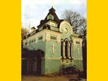 Алексий II посетил петербургские храмы