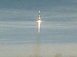 Пуск "Демонстратора-2" был осуществлен конверсионным носителем "Волна", разработанным Государственным ракетным центром "КБ им. В.П.Макеева"