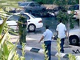 Израильские военные обнаружили автомашину, начиненную взрывчаткой Израильские военные обнаружили автомашину, начиненную взрывчаткой